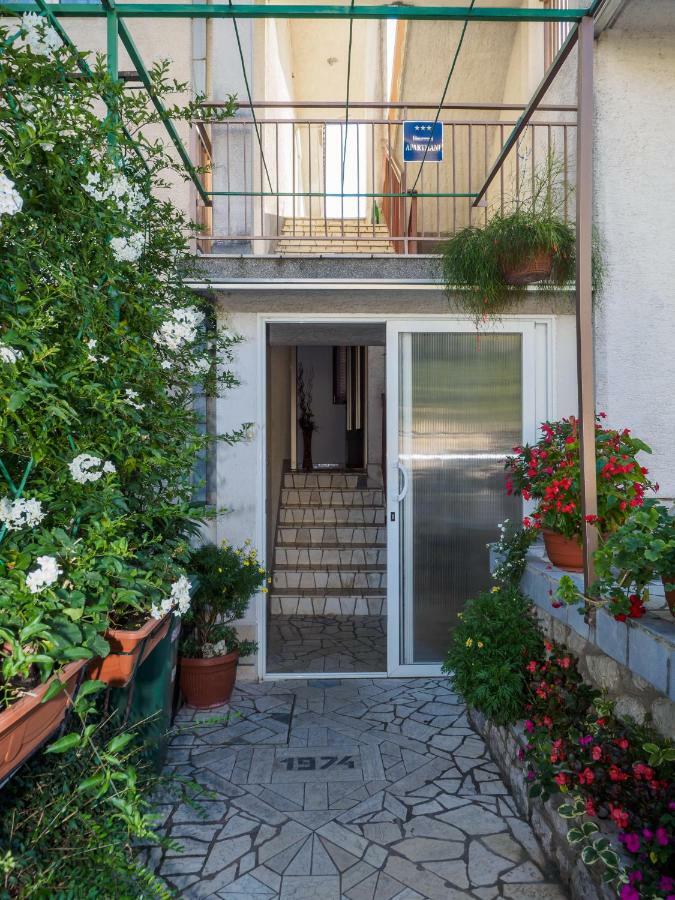 Seaview Apartment With Balcony And Terrace Barac Crikvenica Exterior photo